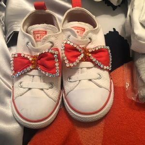 Size 9 toddler rhinestone converse